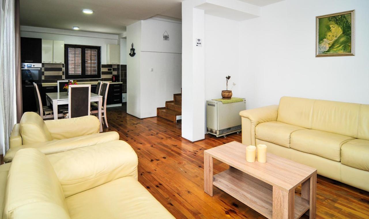 Milosavljevic Apartments Tivat Exteriér fotografie