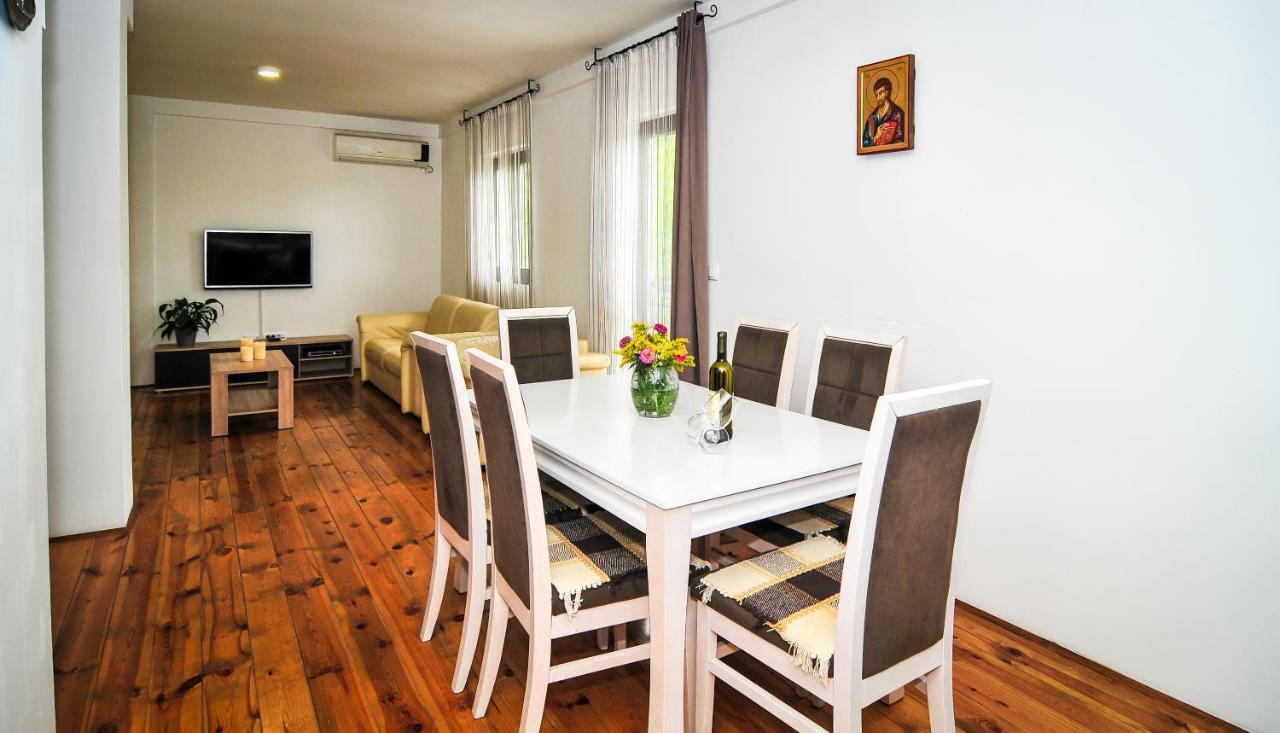 Milosavljevic Apartments Tivat Exteriér fotografie