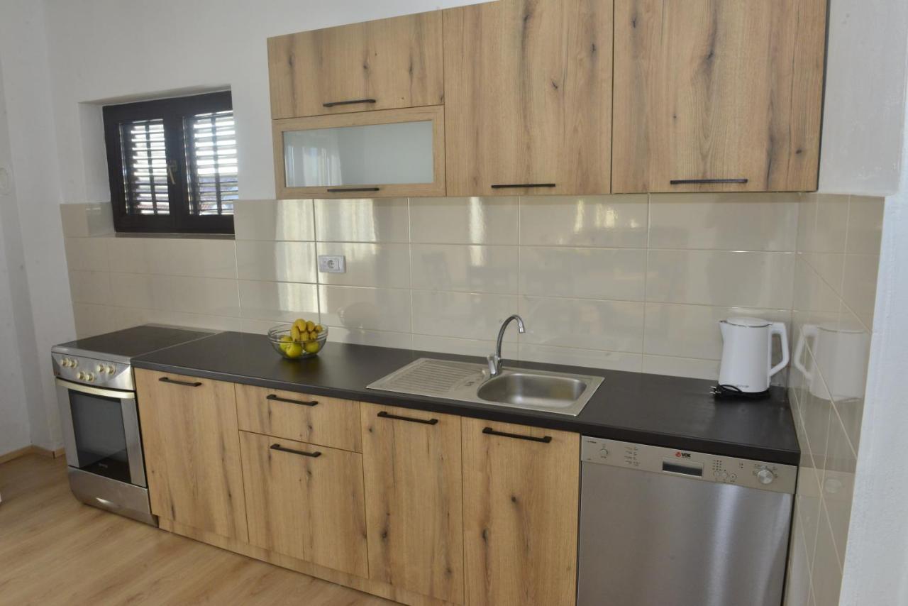 Milosavljevic Apartments Tivat Exteriér fotografie