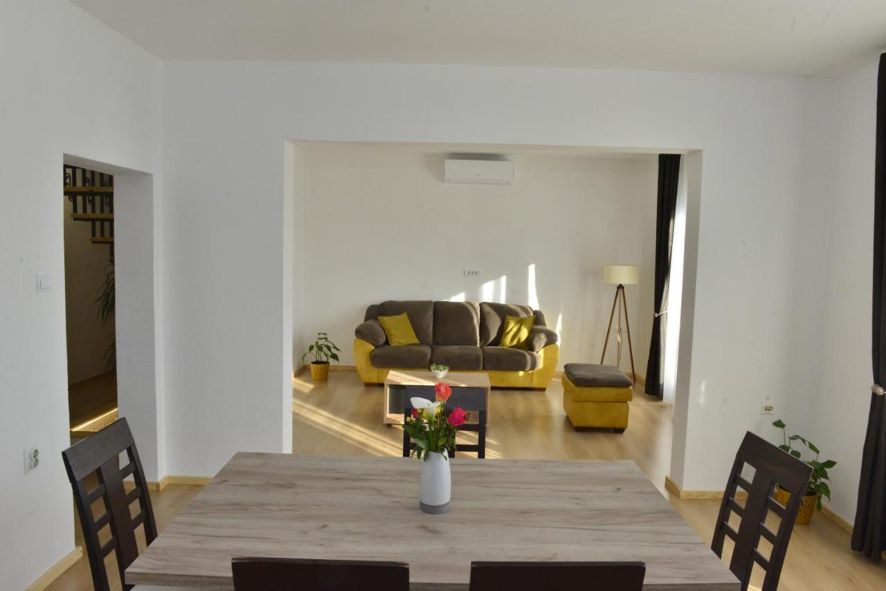 Milosavljevic Apartments Tivat Exteriér fotografie