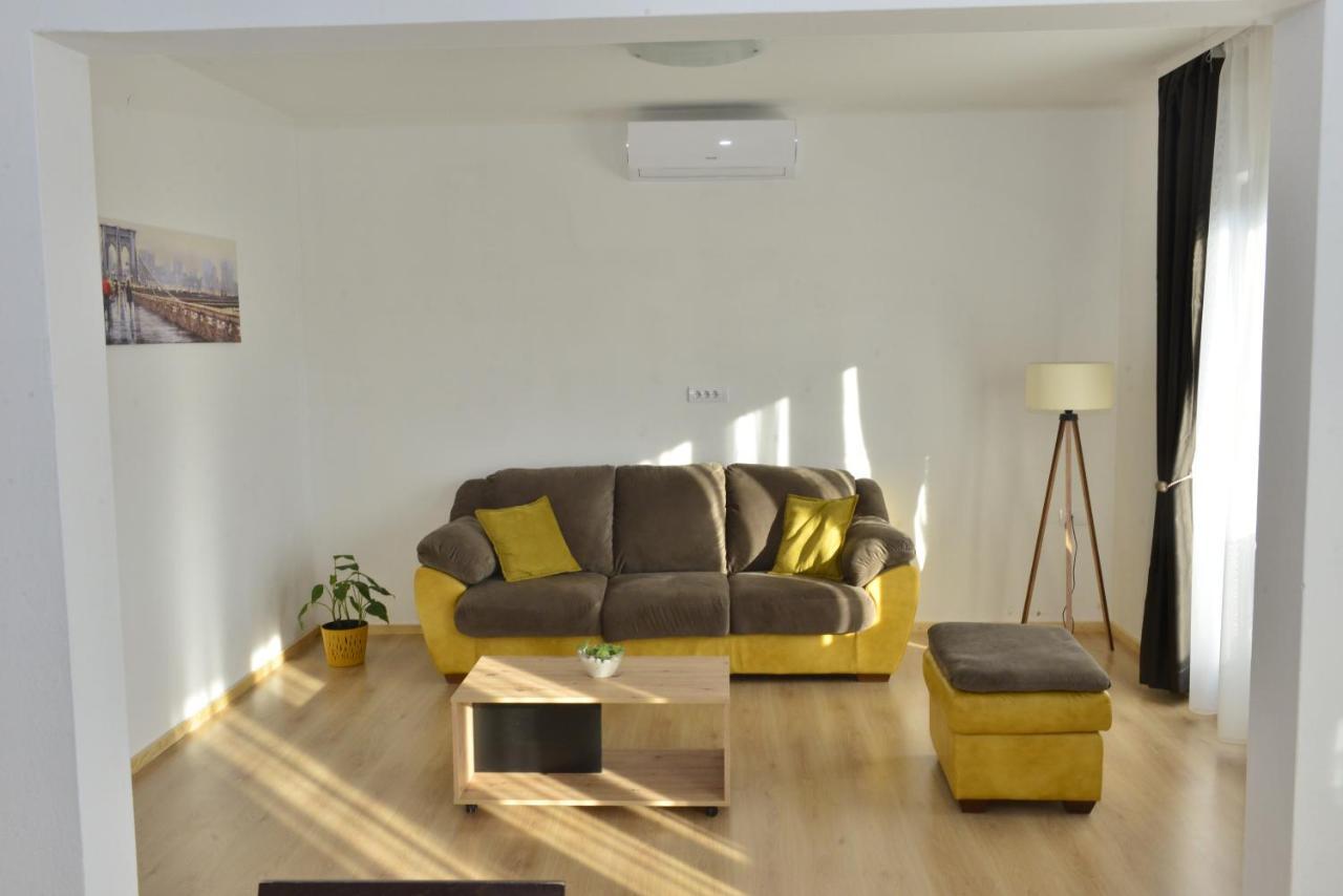 Milosavljevic Apartments Tivat Exteriér fotografie