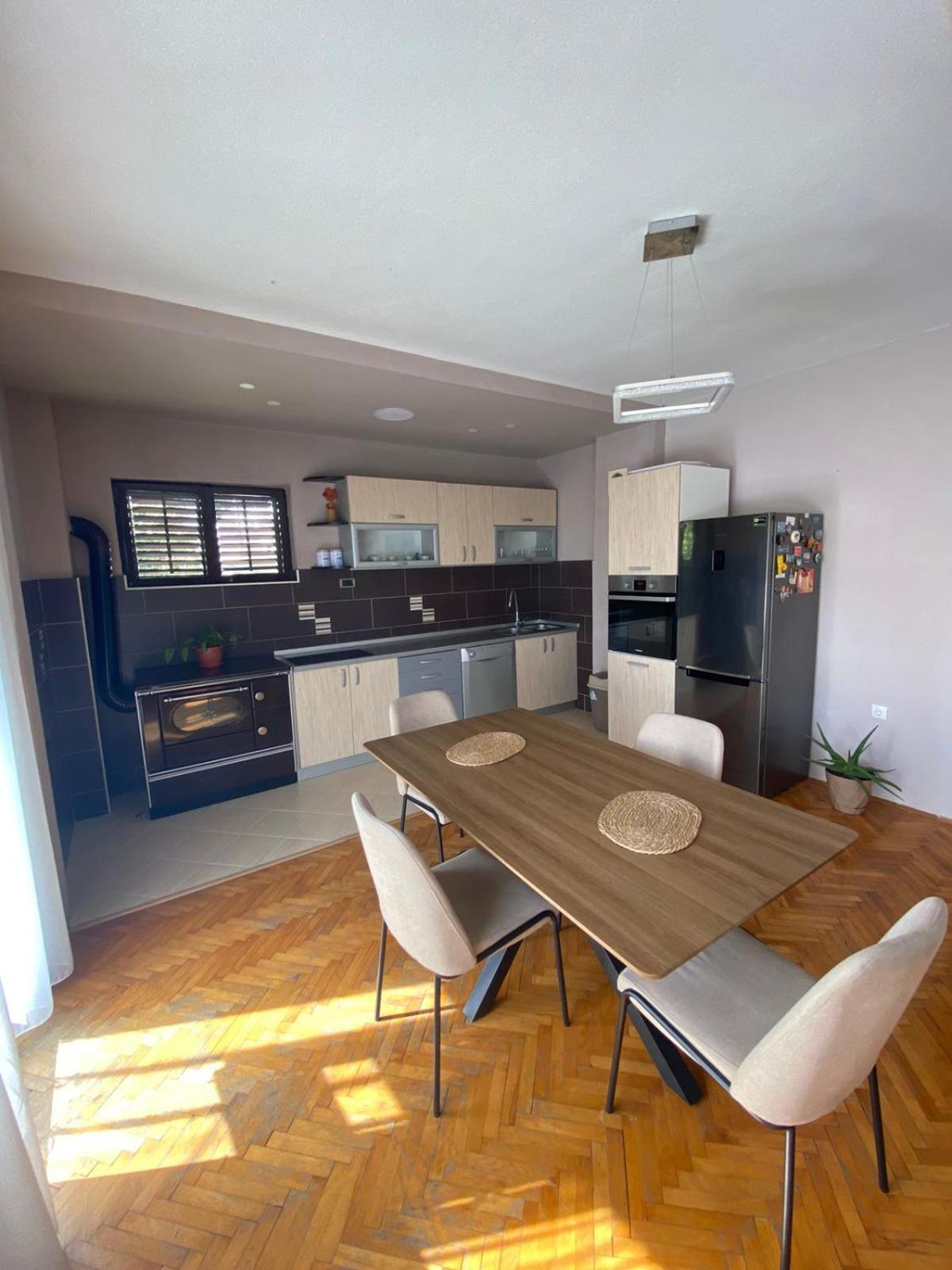 Milosavljevic Apartments Tivat Exteriér fotografie