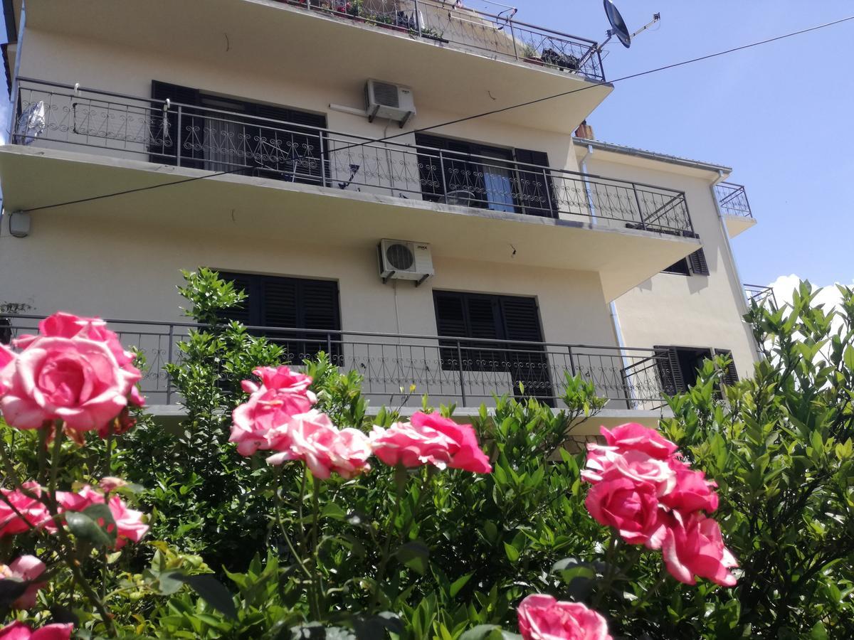Milosavljevic Apartments Tivat Exteriér fotografie